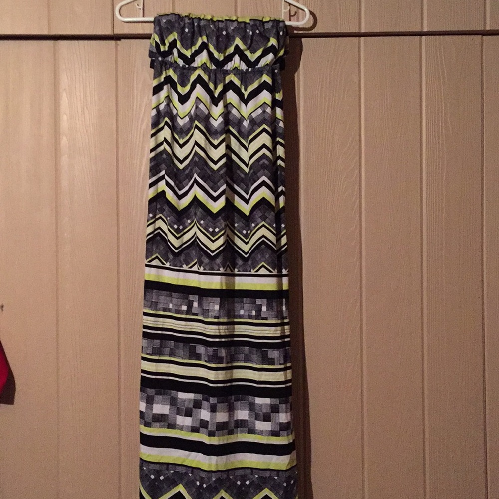 Strapless maxi